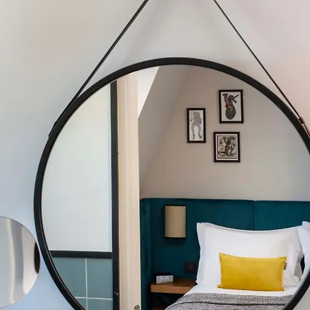 Le 37 Bis 4* Neuilly-sur-Seine