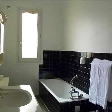 Le 37 Bis Hotel