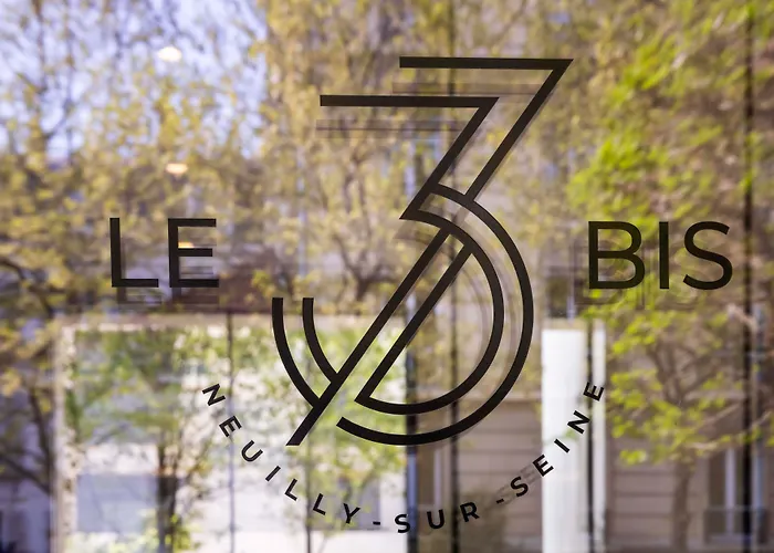Le 37 Bis Hotel 4*